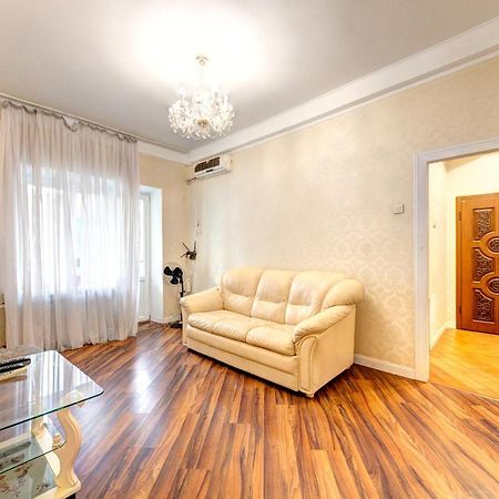 Apartments With 3 Rooms Near Palace Ukraine Киев Экстерьер фото