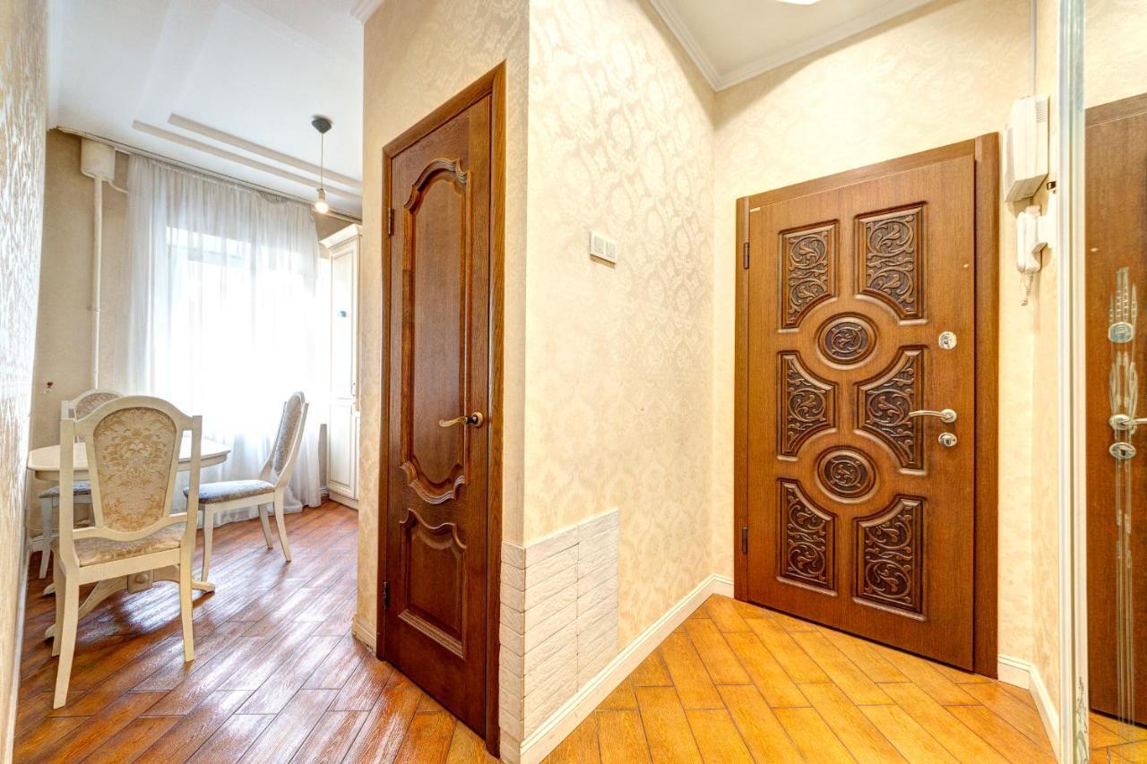 Apartments With 3 Rooms Near Palace Ukraine Киев Экстерьер фото